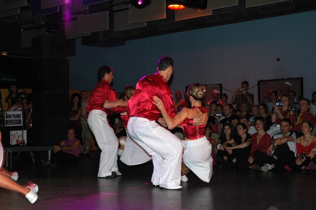 min 2005 11 12 fous swing 186